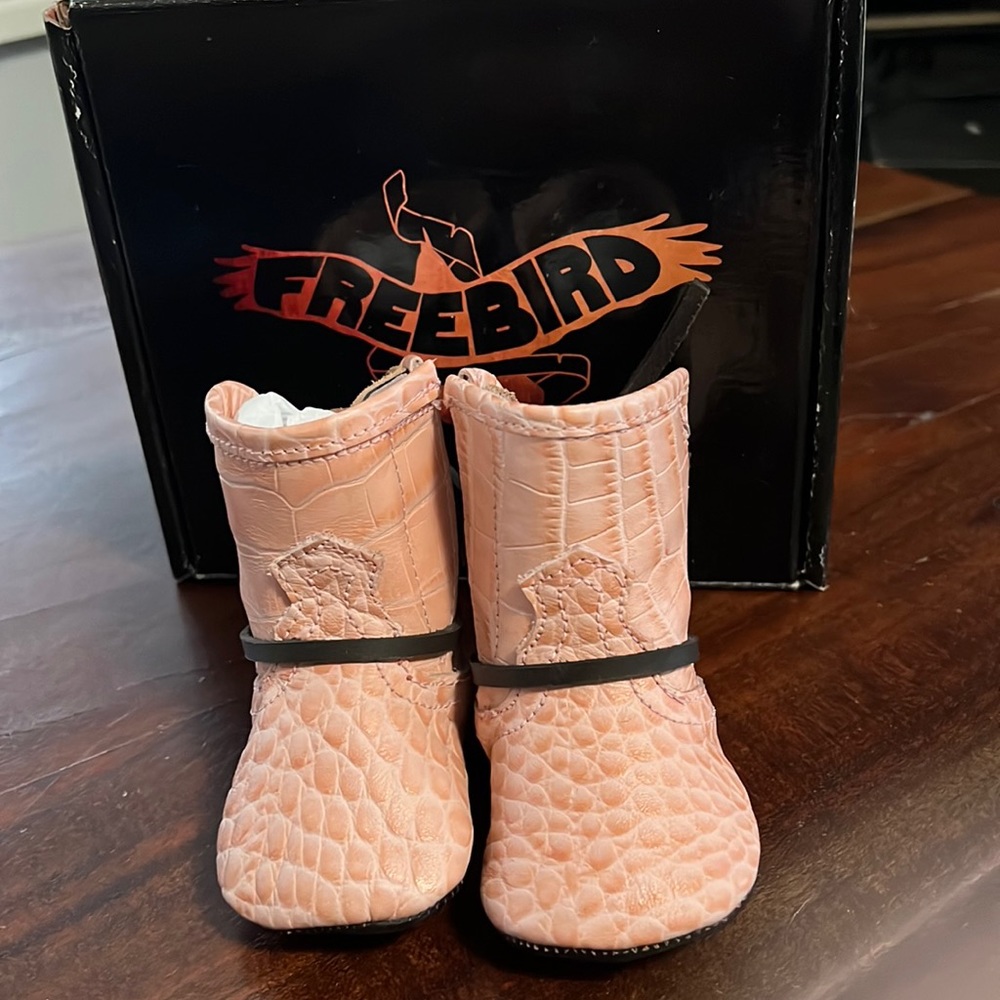 Baby FreeBird size 0-3months. Omg! So darling Baby Birds! NWT.